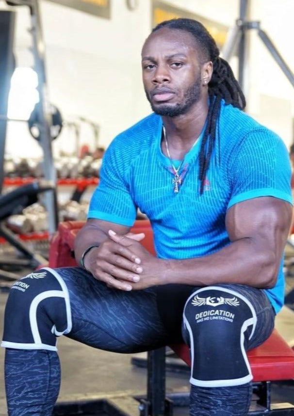 KNEE SLEEVES