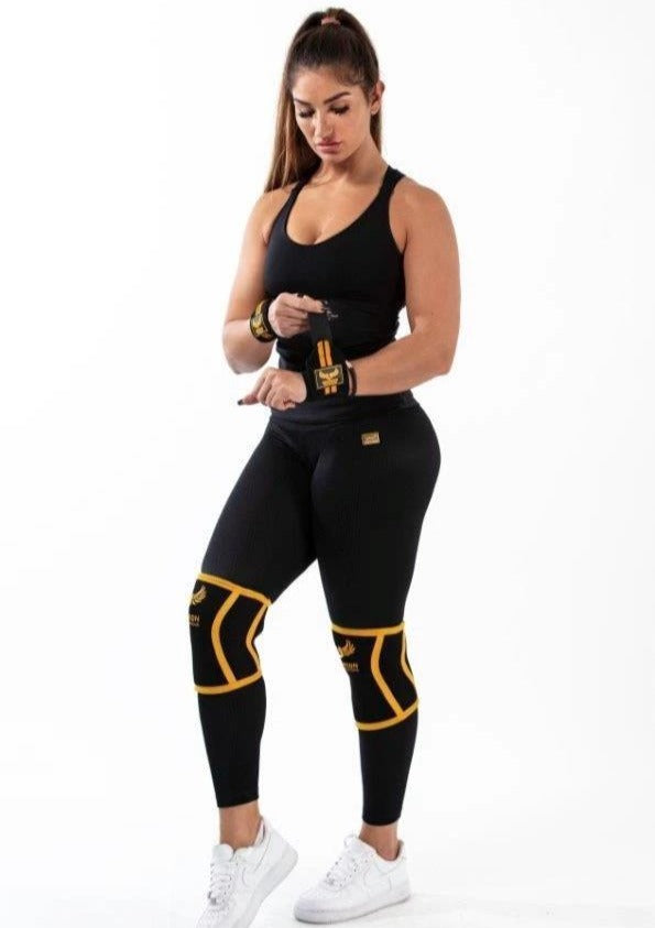 KNEE SLEEVES
